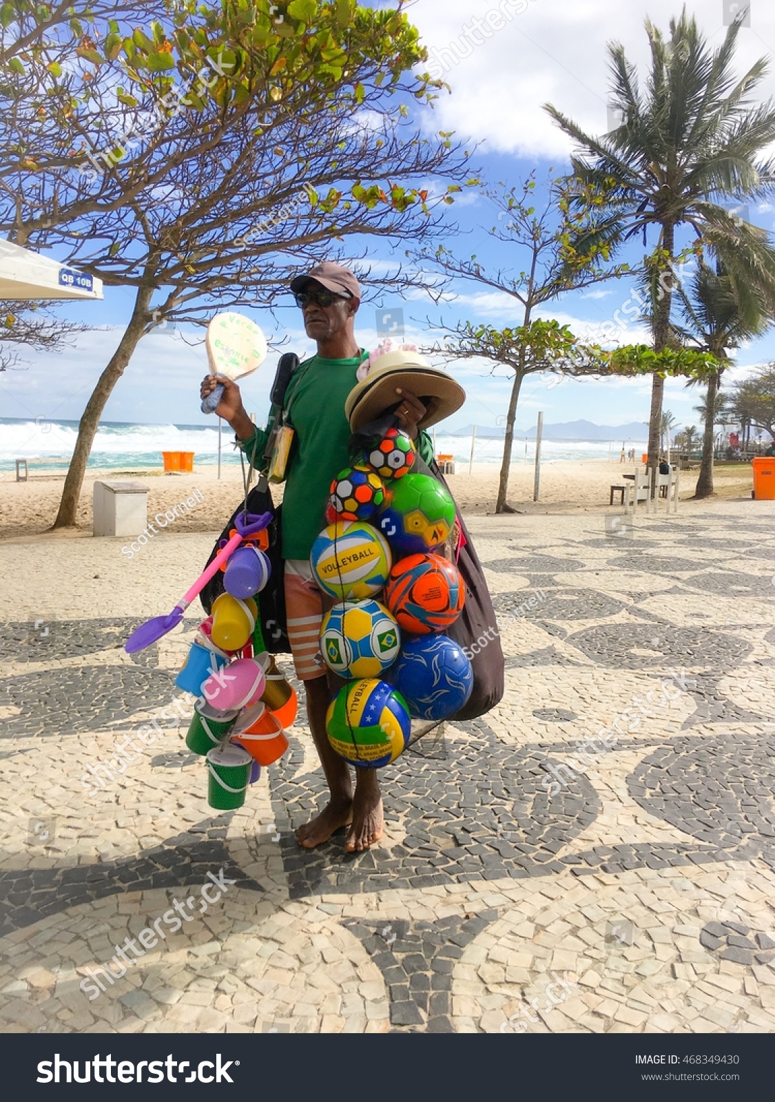 Rio De Janeiro August 5 Beach Stock Photo 468349430 | Shutterstock