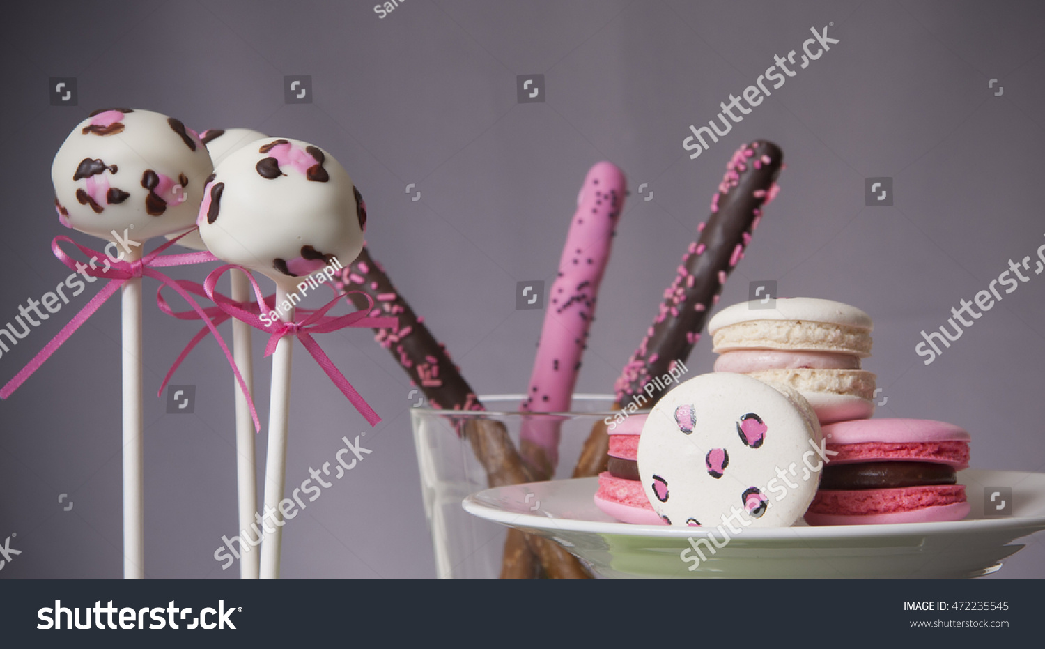 Pink Leopard Print Cake Pops French.