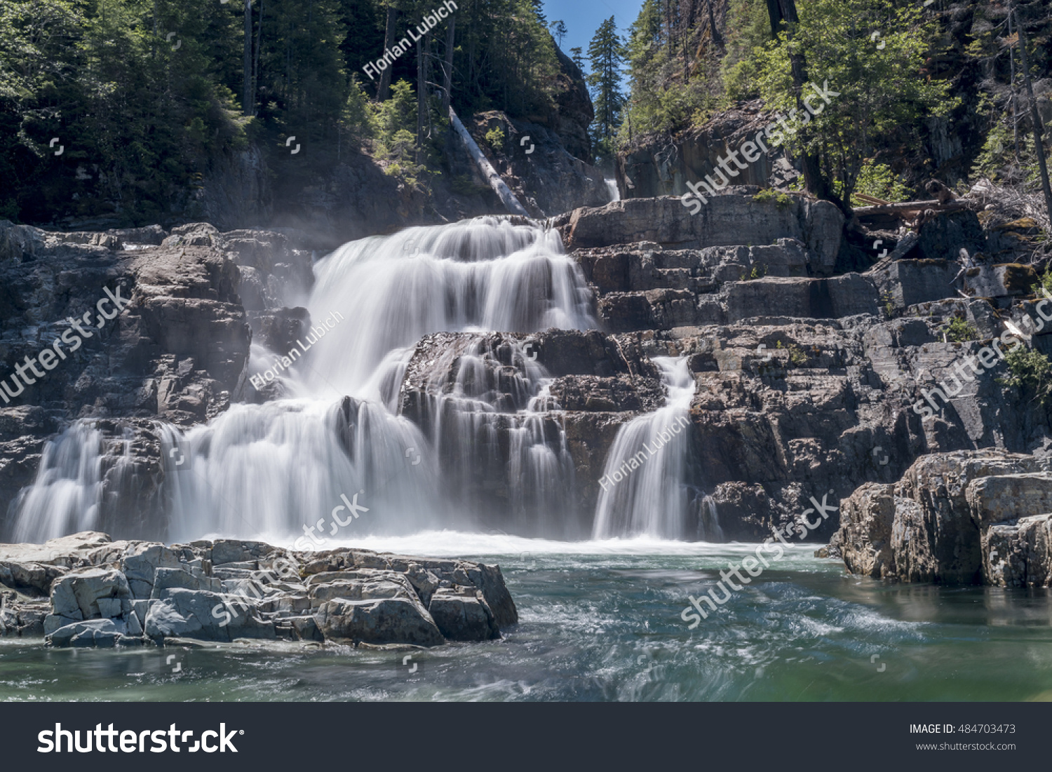 Lower Myra Falls Strathcona Provincial Park Stock Photo 484703473 ...