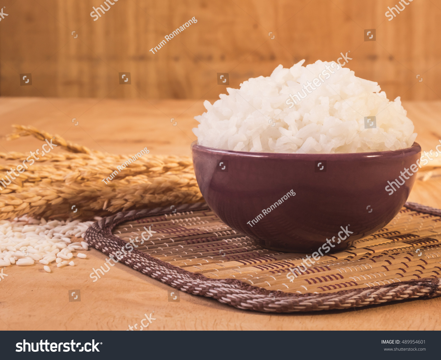 Cooked Rice Bowl Raw Rice Grain Stock Photo 489954601 Shutterstock