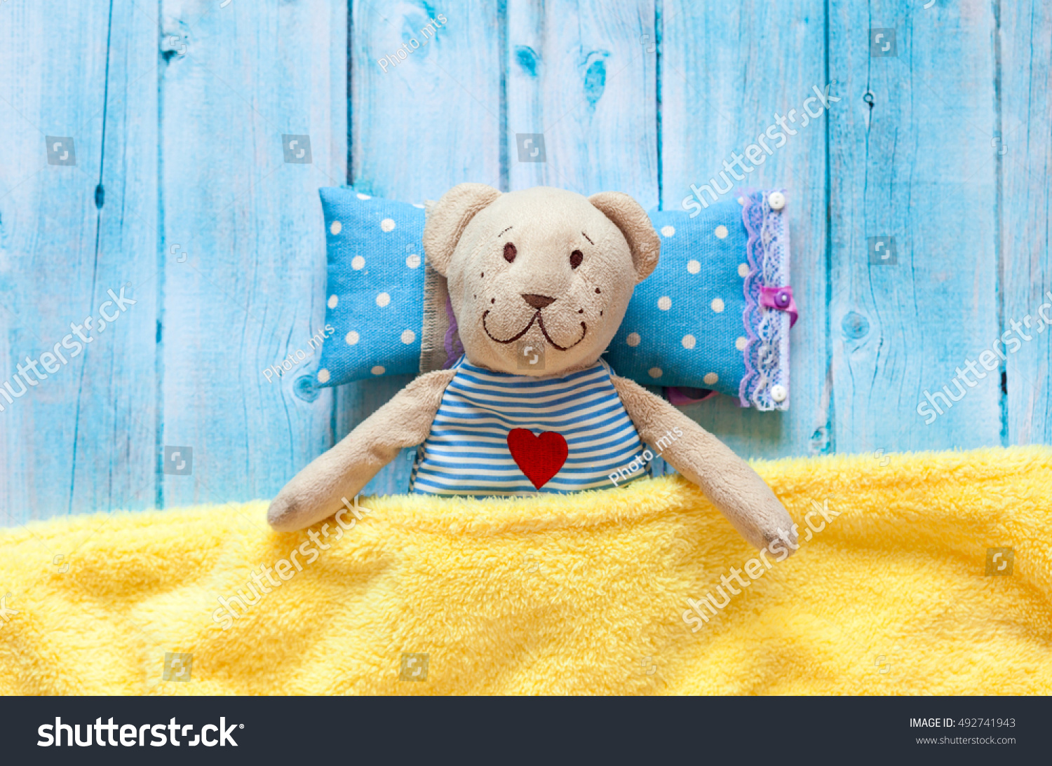 Childrens Soft Toy Teddy Bear Bed Stock Photo 492741943 Shutterstock