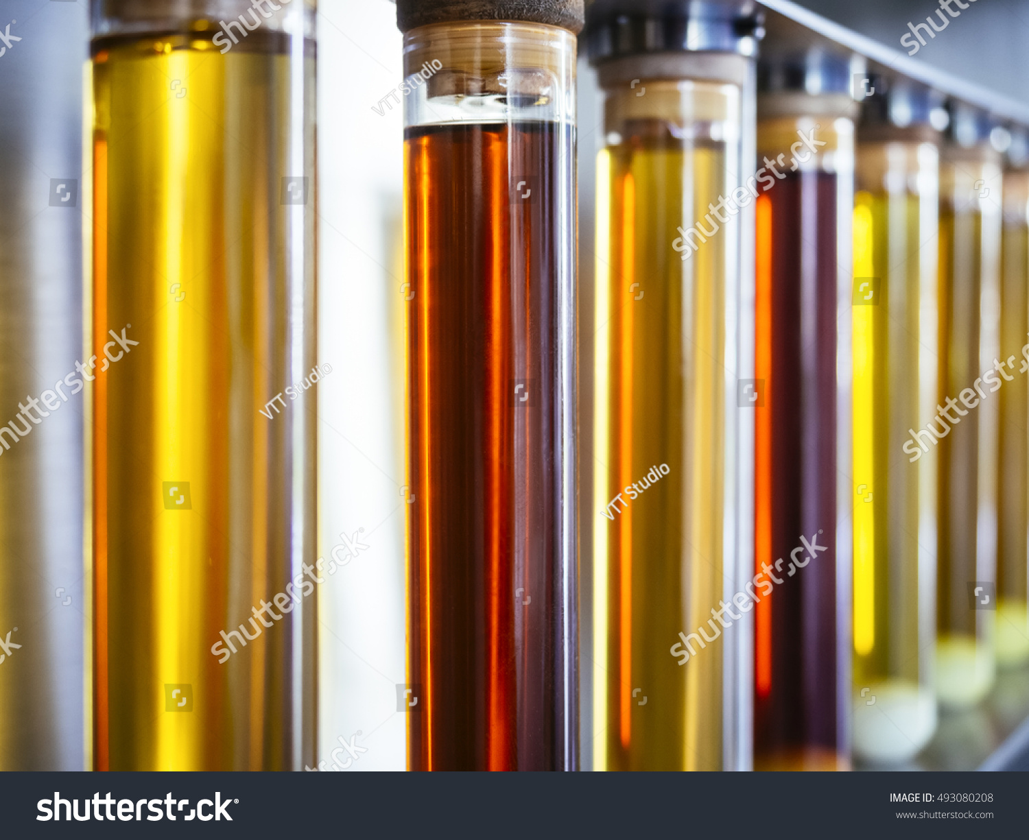 Ethanol Oil Test Tube Beaker Experiment Stock Photo 493080208 ...