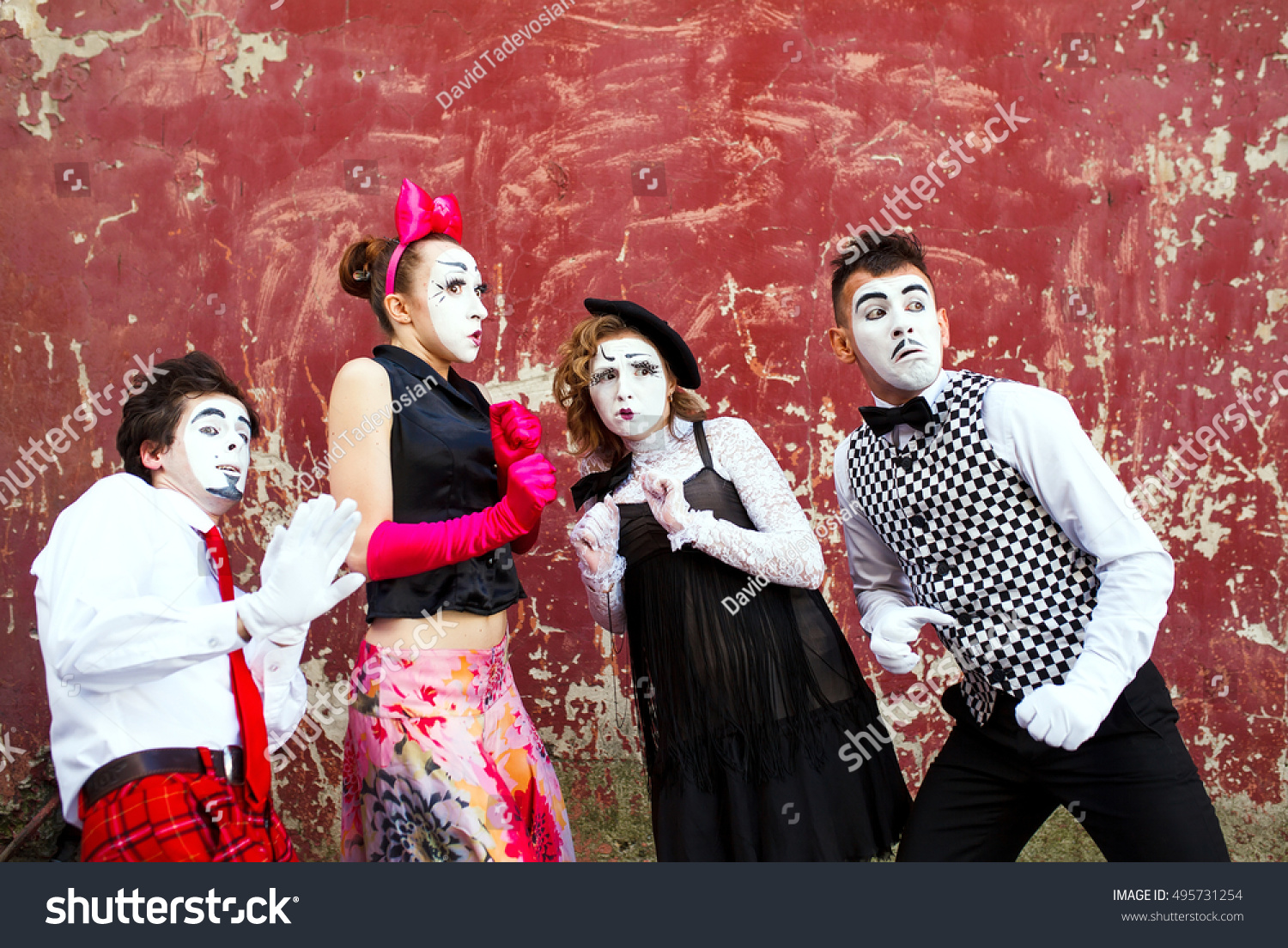 Four Mimes Standing Awe Background Red Stock Photo 495731254 | Shutterstock