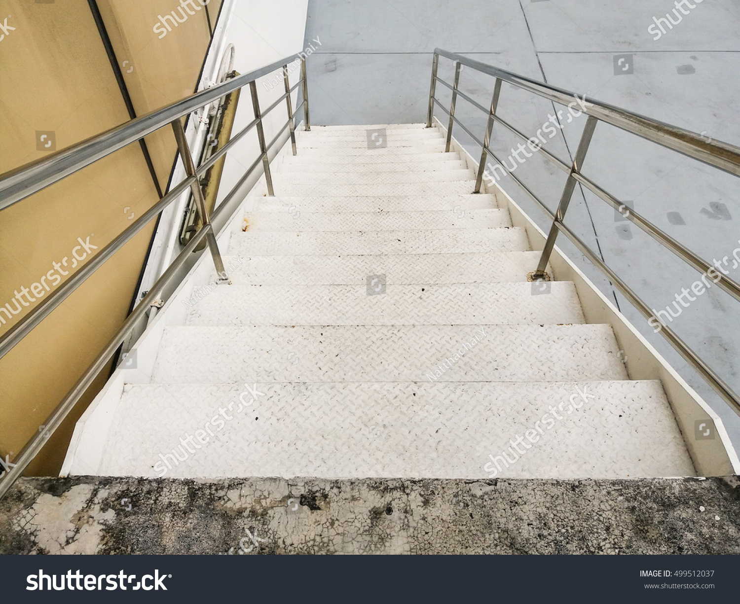 Stair Helicopter Landing Pad Stock Photo 499512037 | Shutterstock