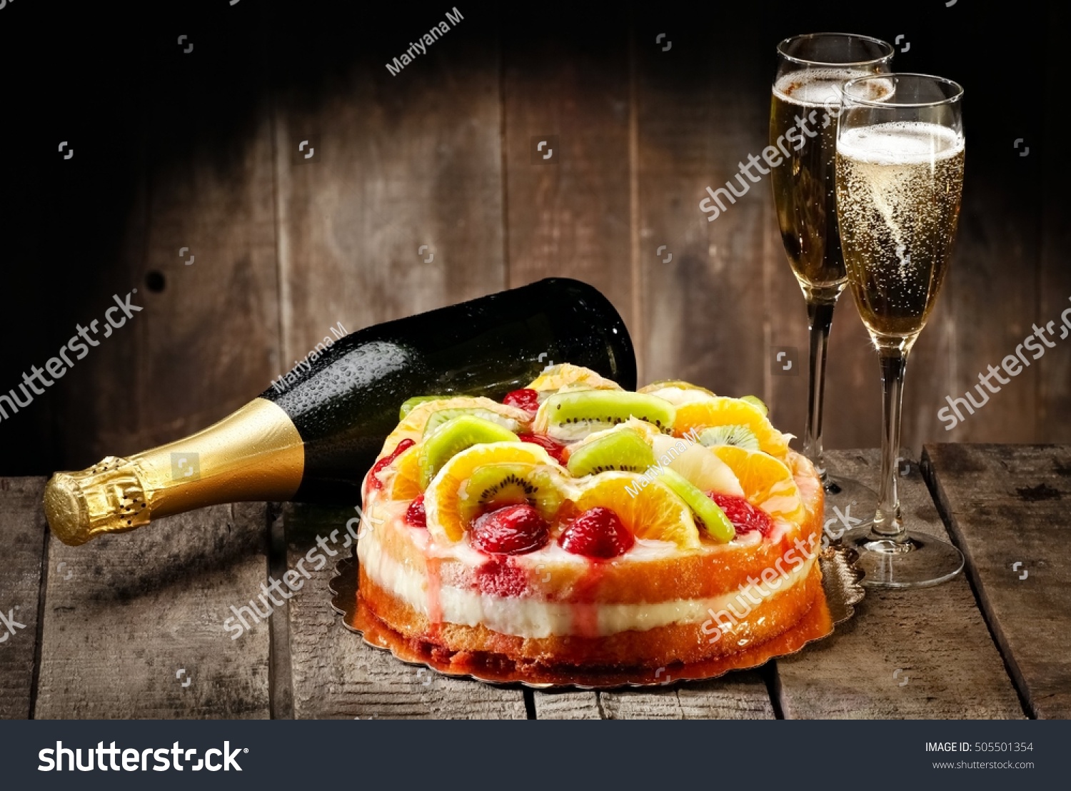 торт и шампанское картинки