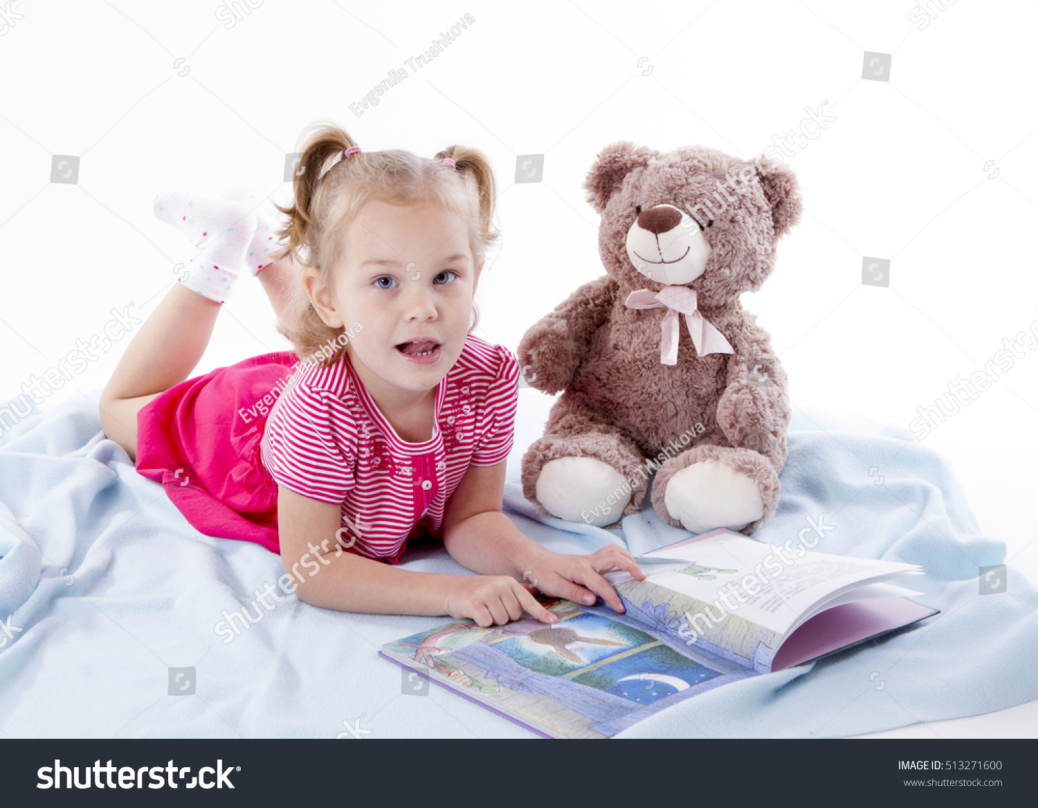 Blond Girl Child Reading Fairy Tale Stock Photo 513271600 | Shutterstock