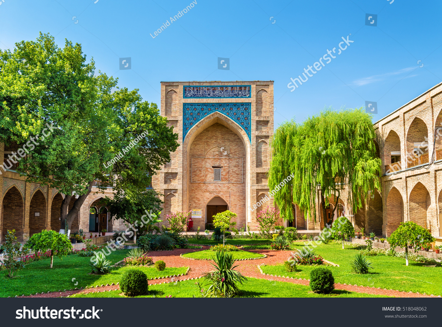 kukeldash-madrasah-medieval-madrasa-tashkent-uzbekistan-stock-photo