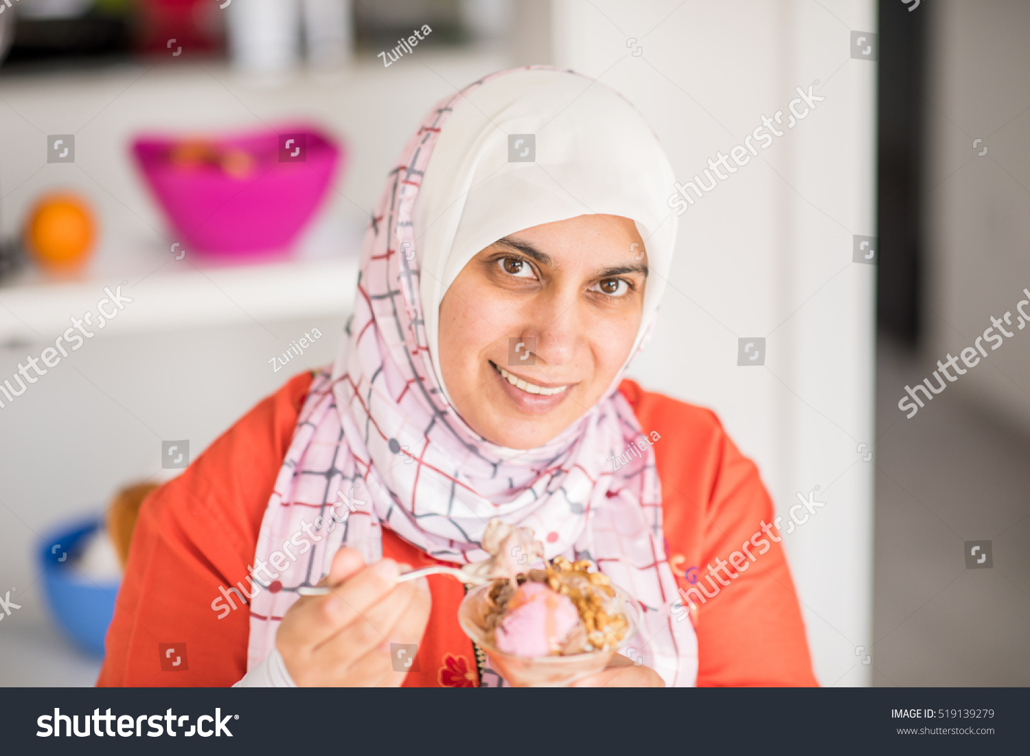 muslim-traditional-woman-stock-photo-519139279-shutterstock