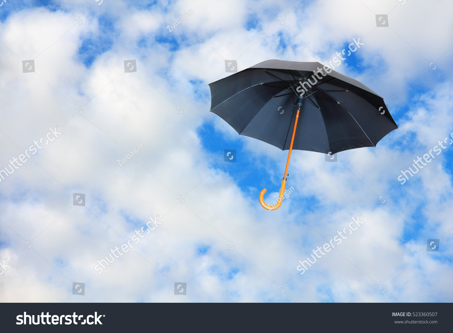 Мэри Поппинс с зонтиком