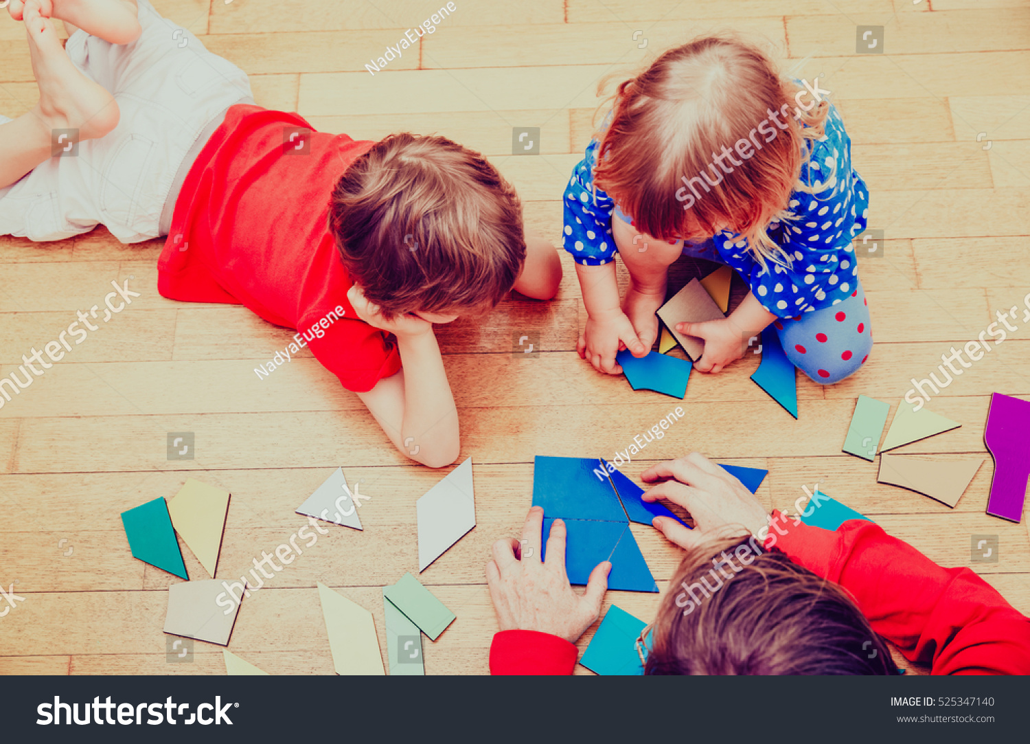 Teacher Kids Playing Geometric Shapes Stock Photo 525347140 | Shutterstock