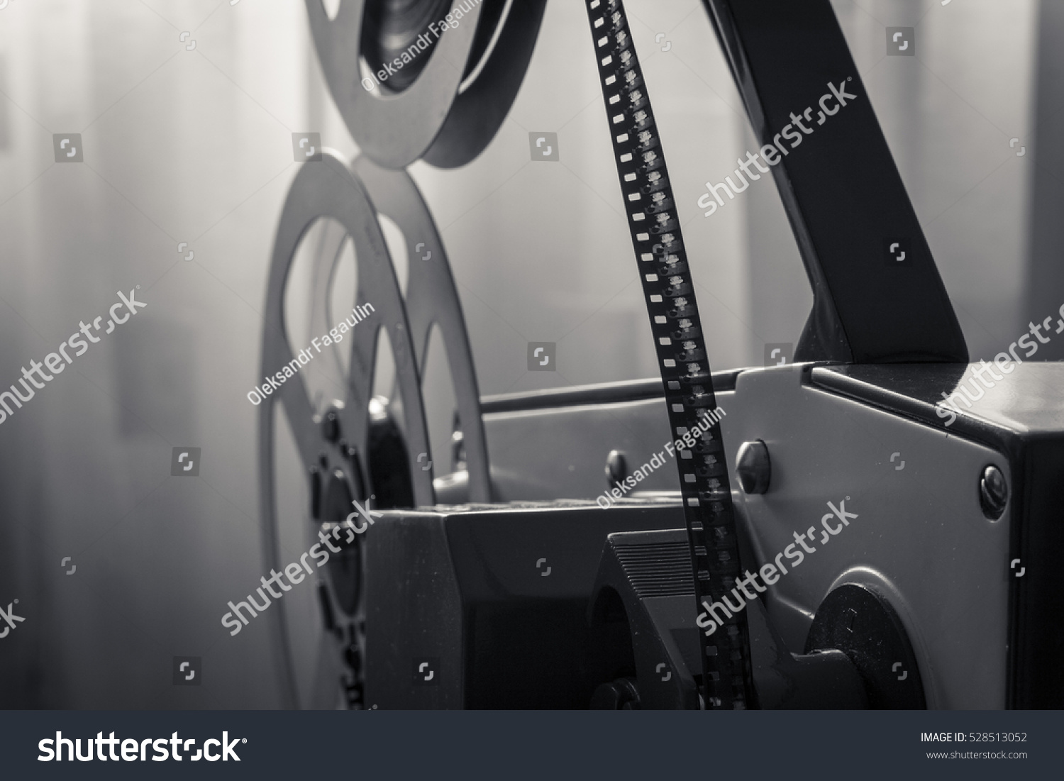 Vintage Film Projector Stock Photo 528513052 | Shutterstock