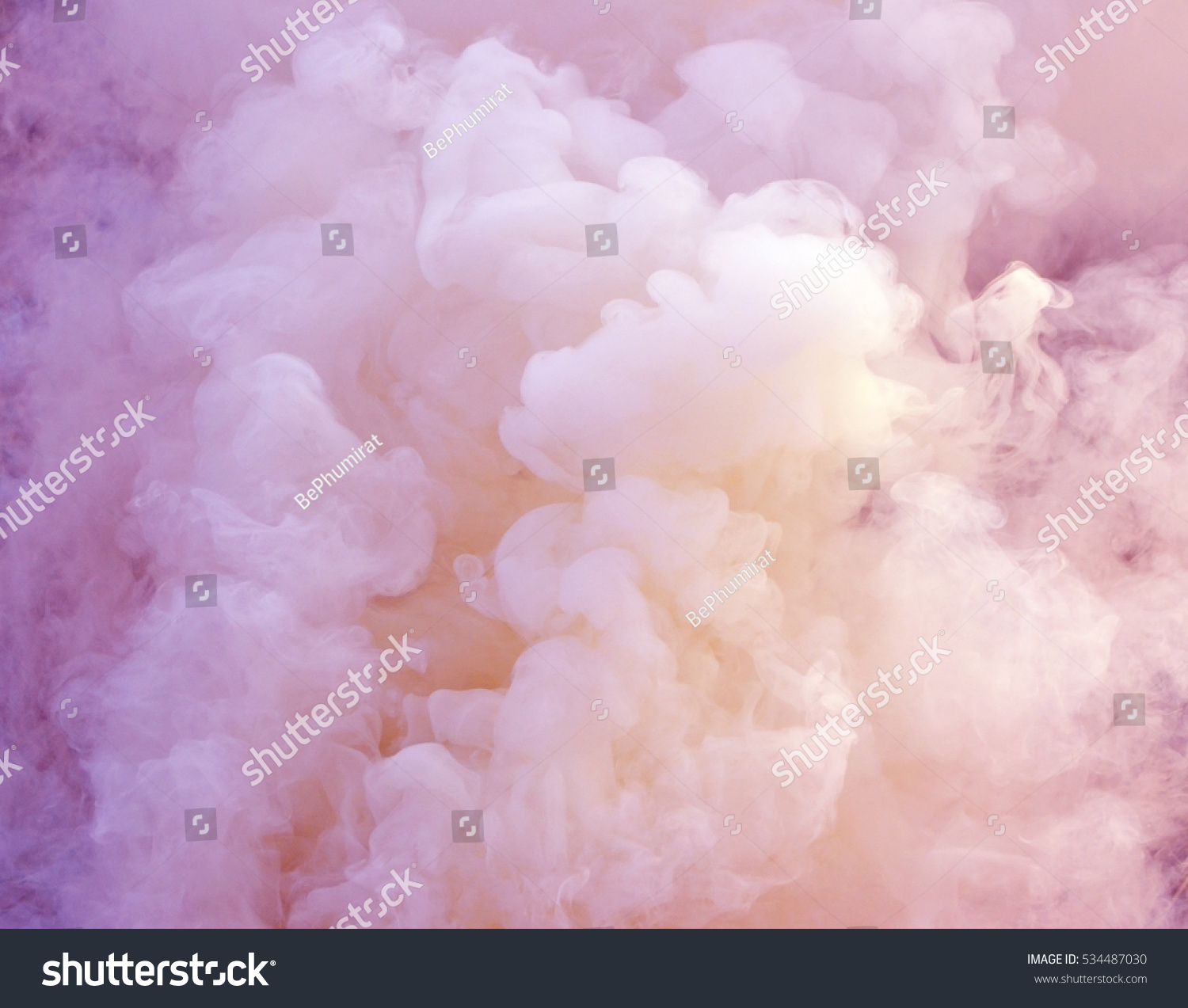 Розовый дым