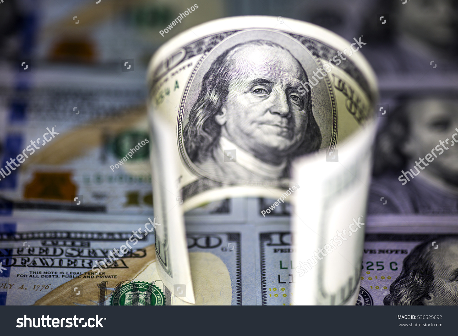 Round Curved Hundred Us Dollar Bill Stock Photo 536525692 | Shutterstock