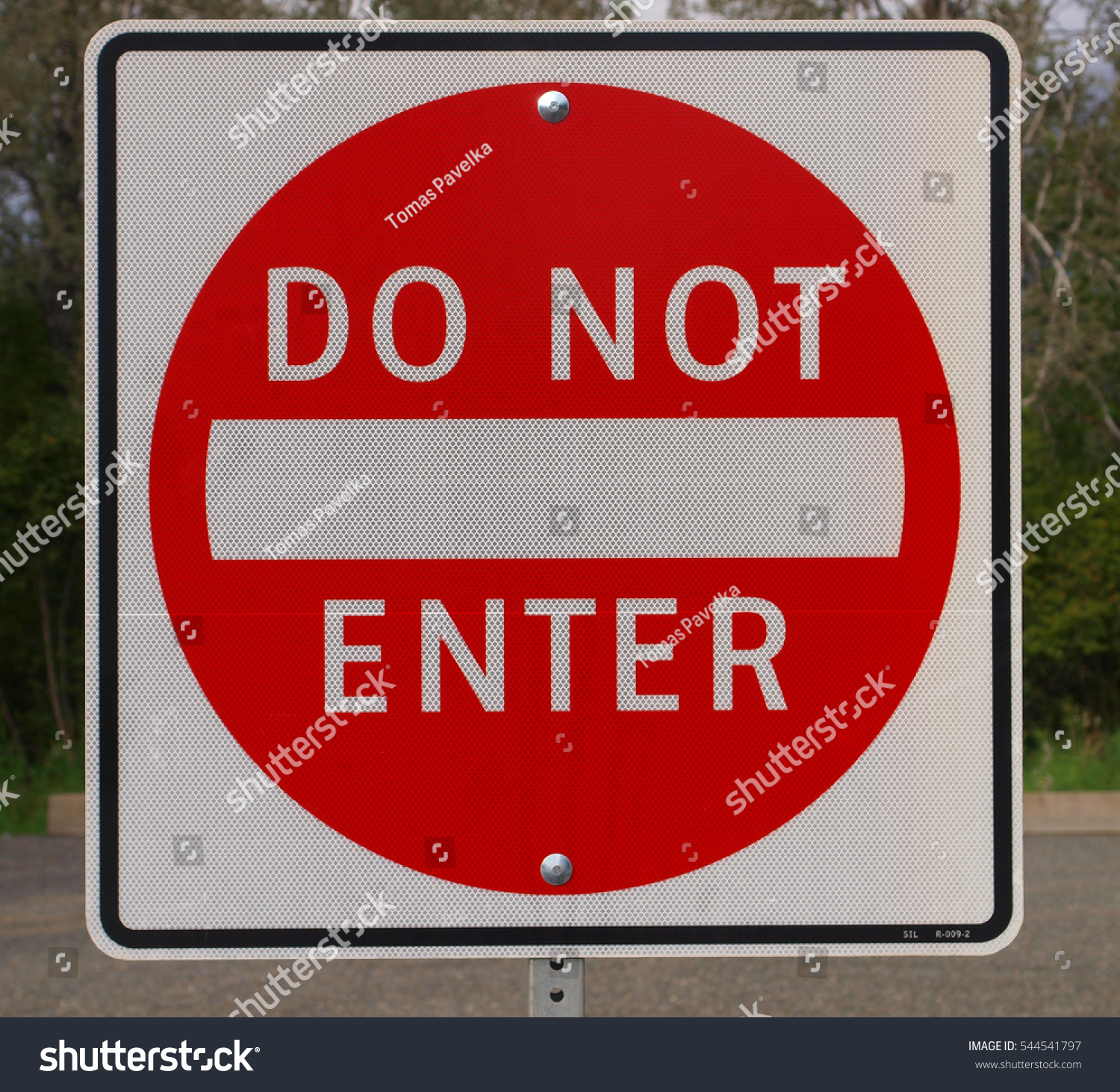 Warning Sign Do Not Enter Stock Photo 544541797 | Shutterstock