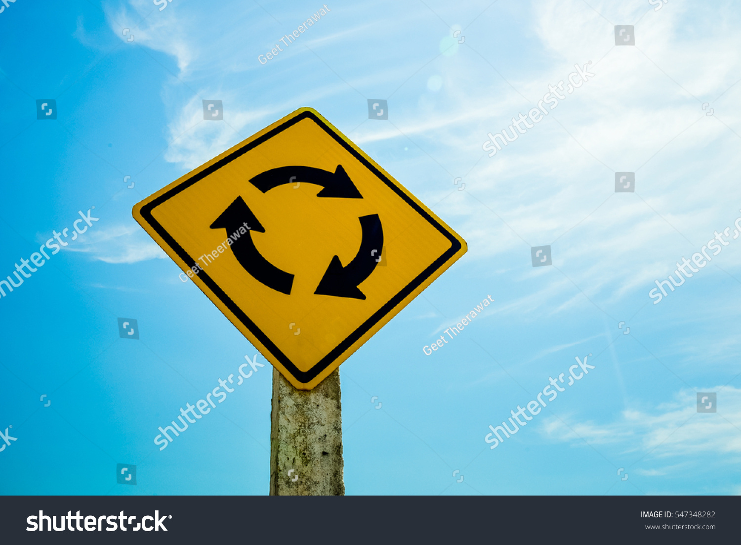 Yellow Roundabout Signal Blue Sky Stock Photo 547348282 | Shutterstock