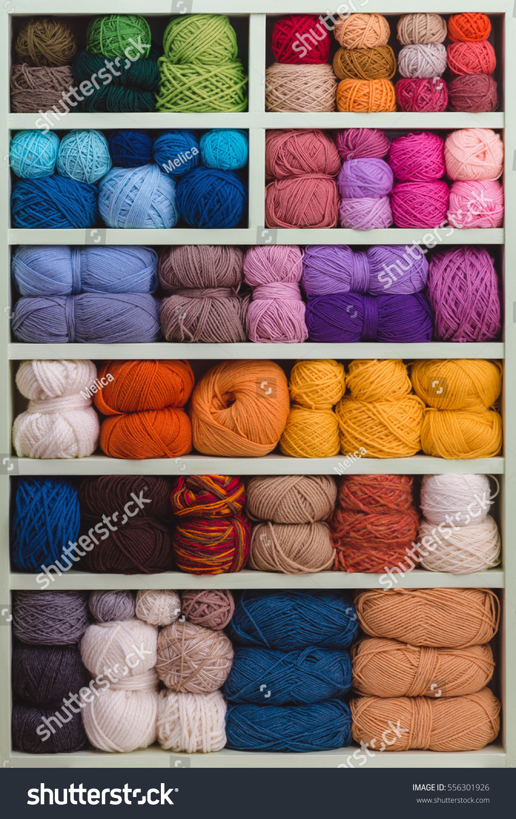 Yarn Display 1 969 Images Photos Et Images Vectorielles De Stock