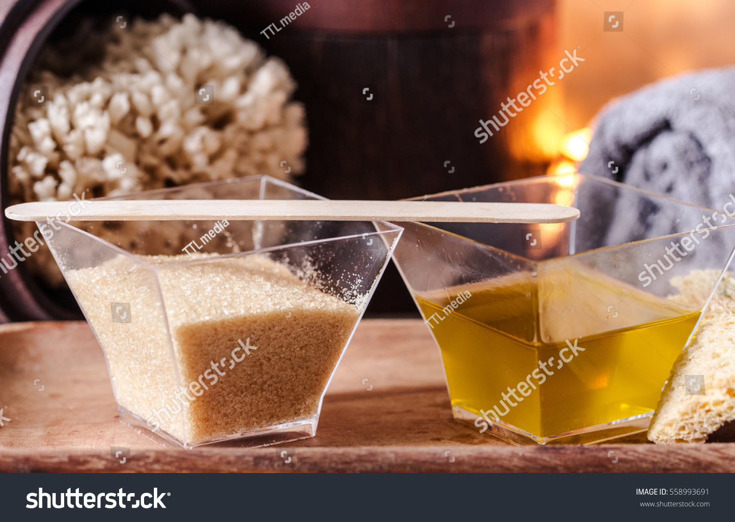 В масле есть сахар. Масло и сахар. Сахар и масло подсолнечное. Сахарный песок и растительное масло. Масло сахара.