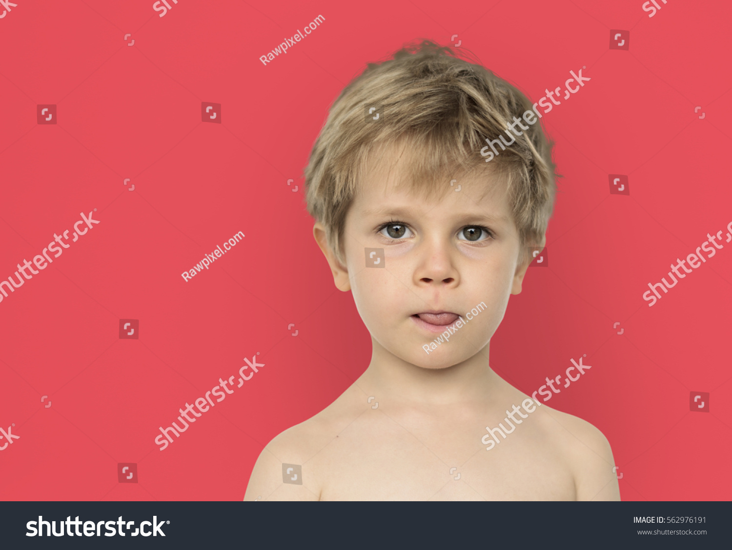 Little Boy Bare Chest Sticking Out ภาพสต็อก 562976191 | Shutterstock