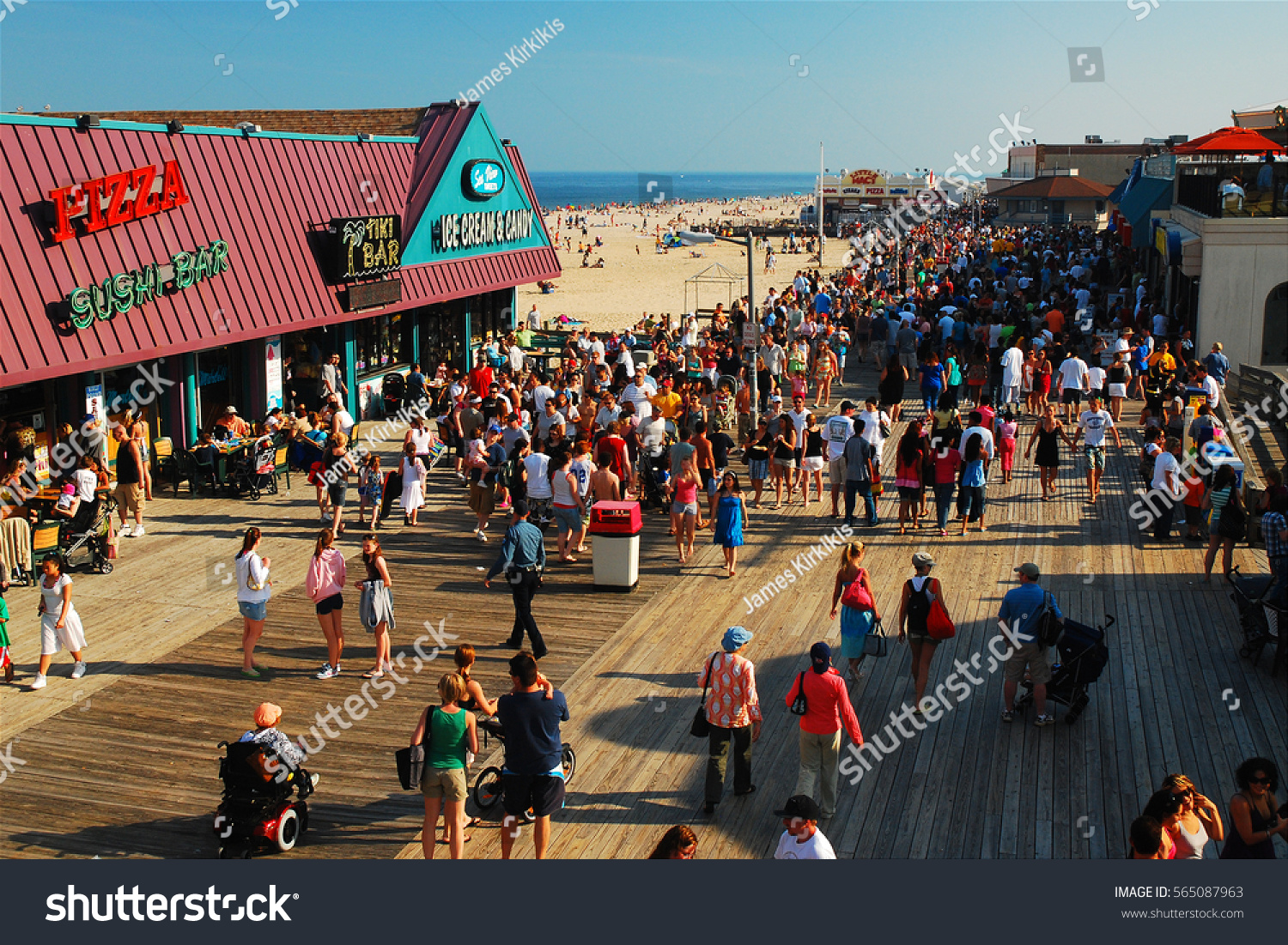 Point Pleasant Nj Usa July 25 Stock Photo 565087963 | Shutterstock