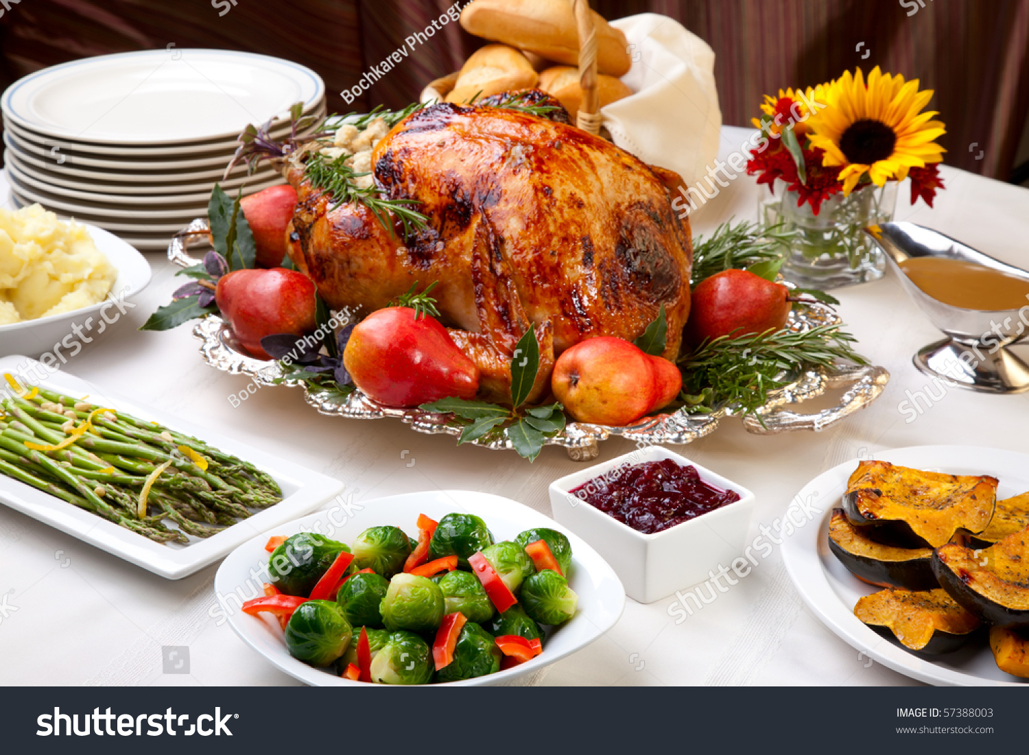 Большие блюда на стол. Thanksgiving Day день Благодарения. День Благодарения в США И Канаде. Праздничный стол на день Благодарения. Красивые блюда.