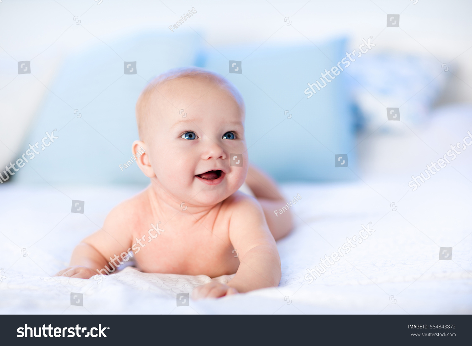  Baby Boy Wearing Diaper White Sunny Stock Photo 584843872 | Shutterstock
