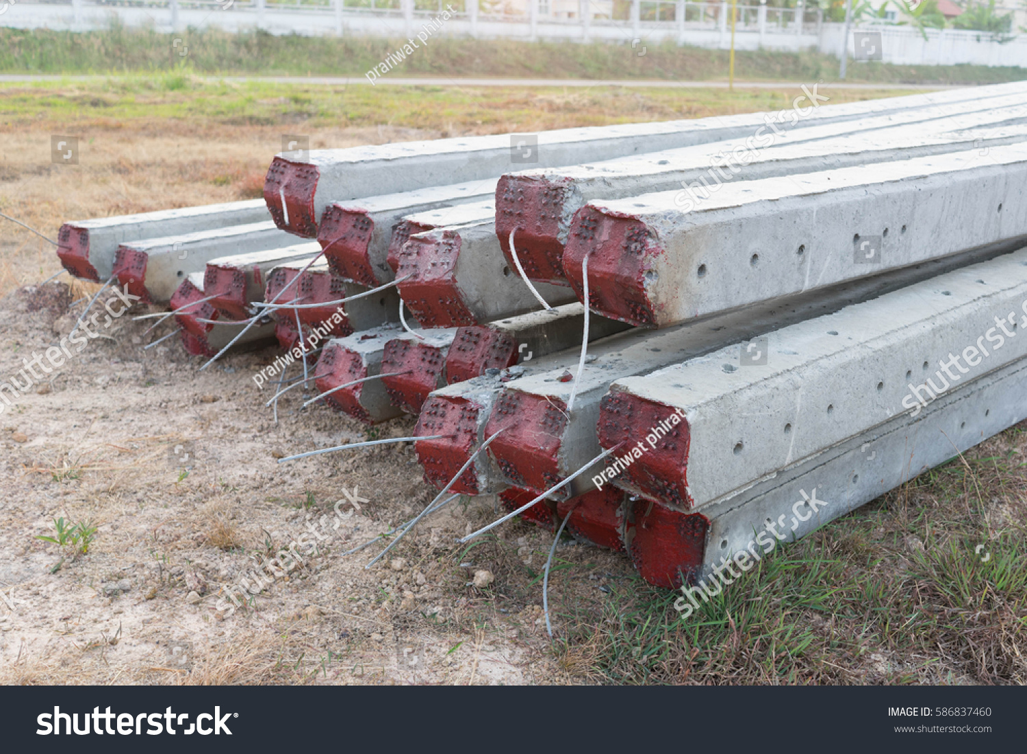 Pile Prestressed Concrete Piles On Ground Foto Stok 586837460 ...