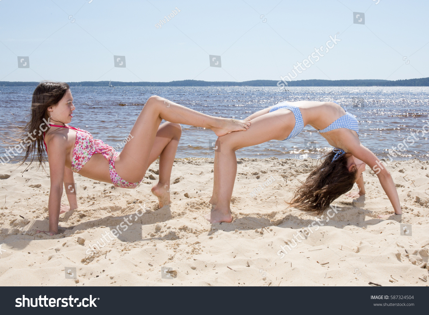 фото девочек 10 лет на пляже
