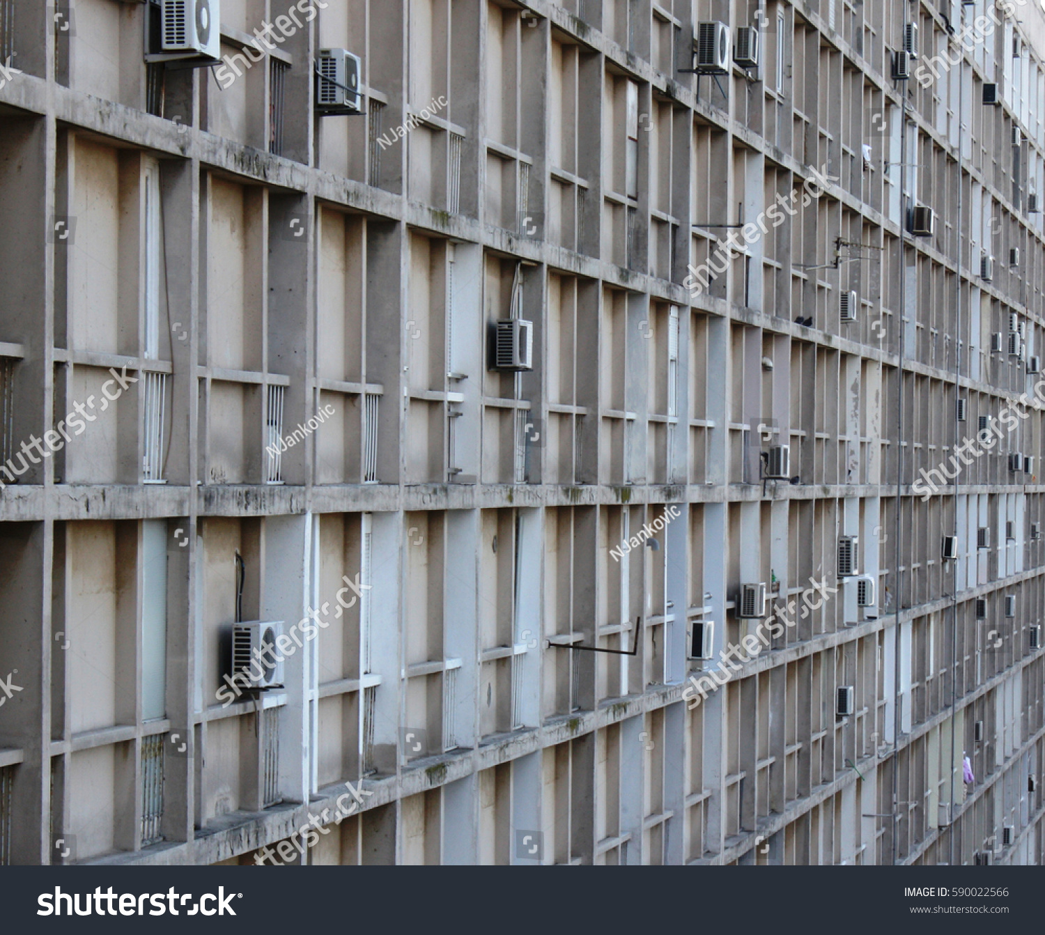 Air conditioner side view : 426 photos et images de stock | Shutterstock