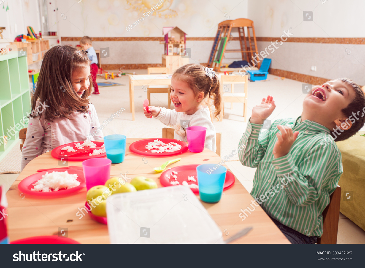 Time Eat Kindergarten Stock Photo 593432687 | Shutterstock