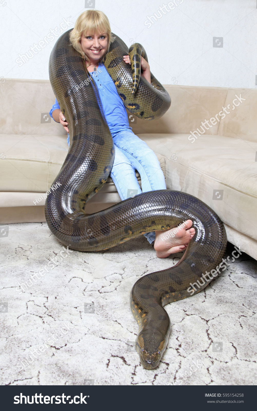 Lady Anaconda Hoa