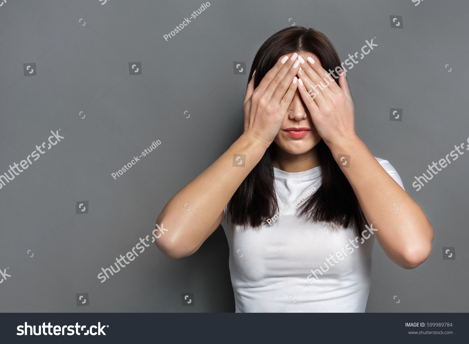 See No Evil Concept Portrait Young Stock Photo 599989784 | Shutterstock
