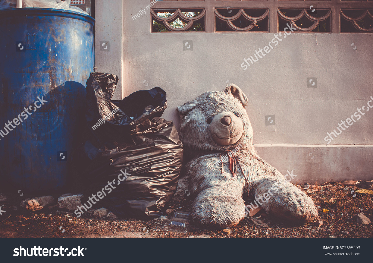 teddy bear bin