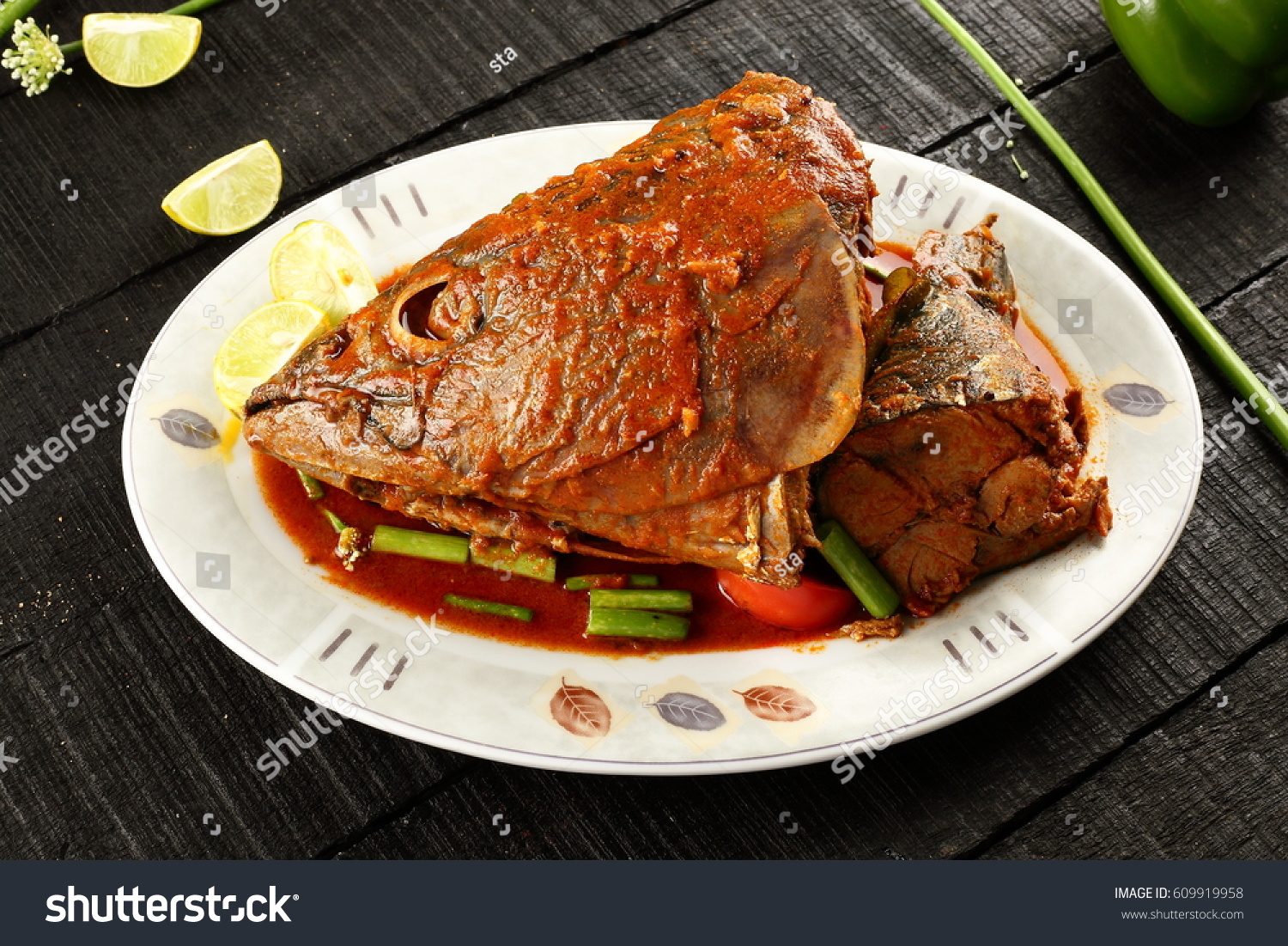 Delicious King Fish Head Curry Cooked Stock Photo 609919958 Shutterstock