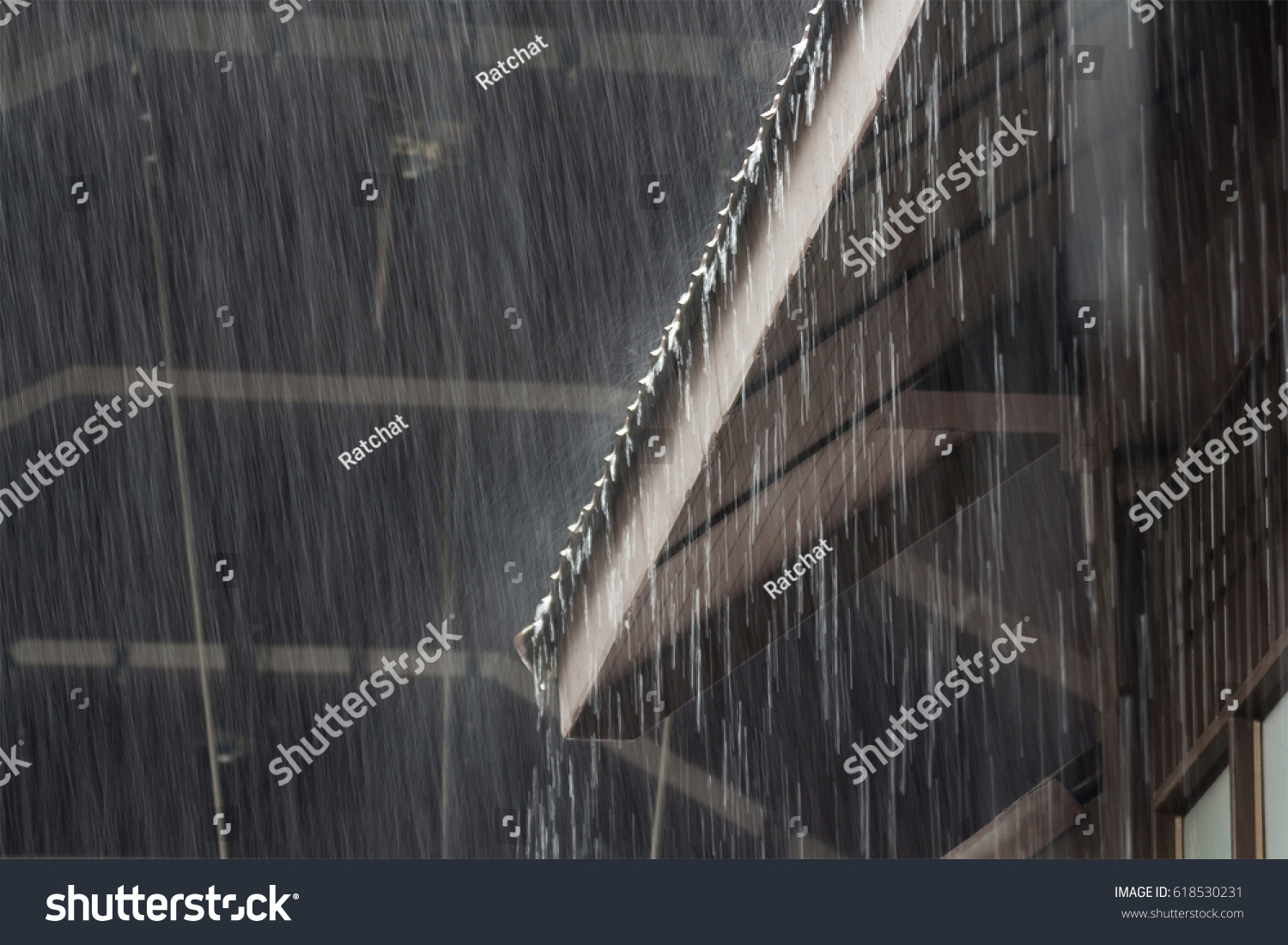 Heavy Rain On Roof Wooden House Stock Photo 618530231 | Shutterstock