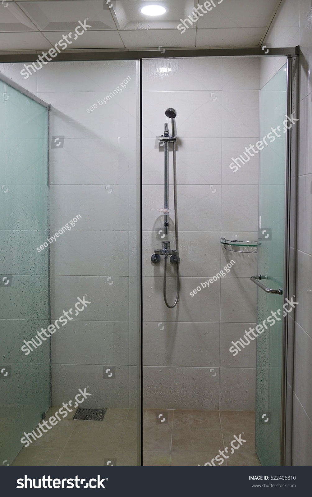 Korea Shower Room Stock Photo 622406810