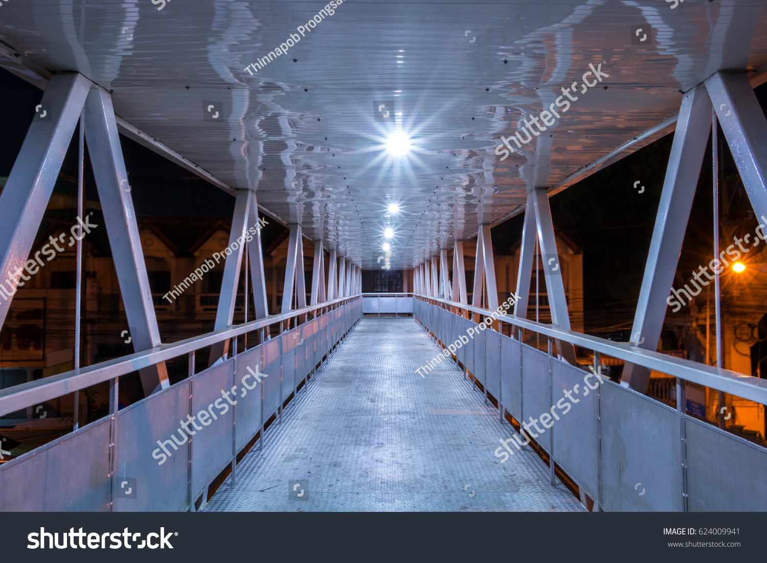 Overhead Pedestrian Bridge Stock Photo 624009941 | Shutterstock