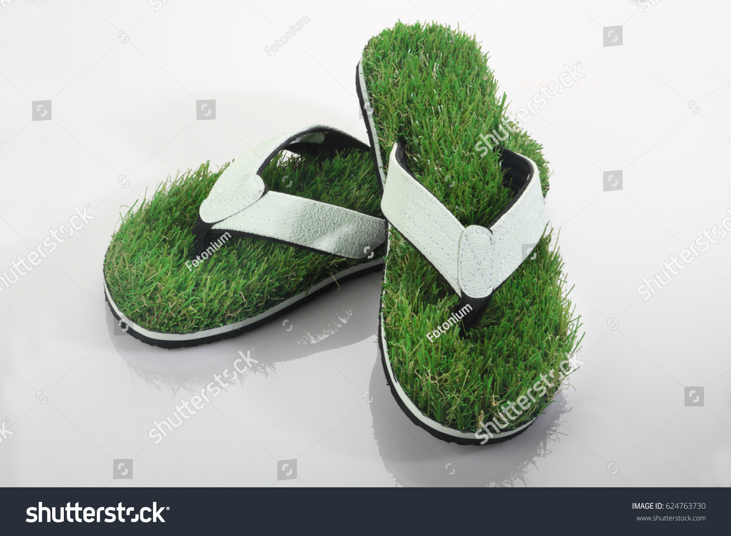 green grass chappal