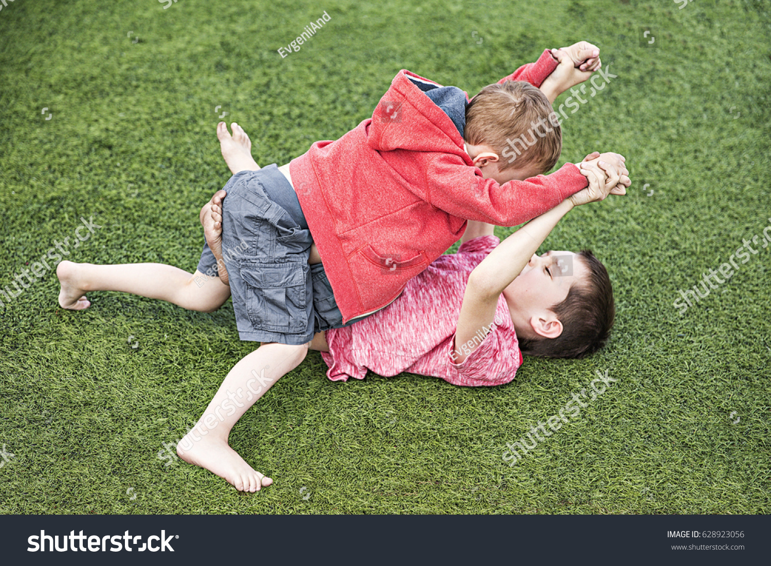 30 Fistfight struggle Images, Stock Photos & Vectors | Shutterstock