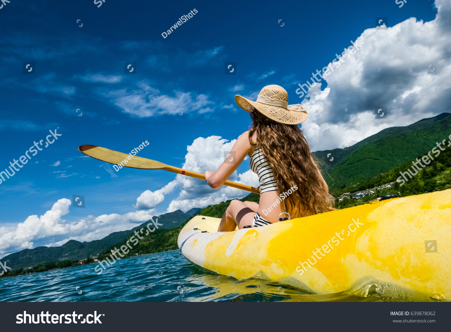 sun hat for kayaking