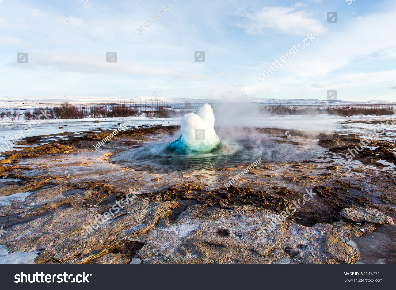 Geyser Bubbling Beginning Eruption Stock Photo 641437711 | Shutterstock