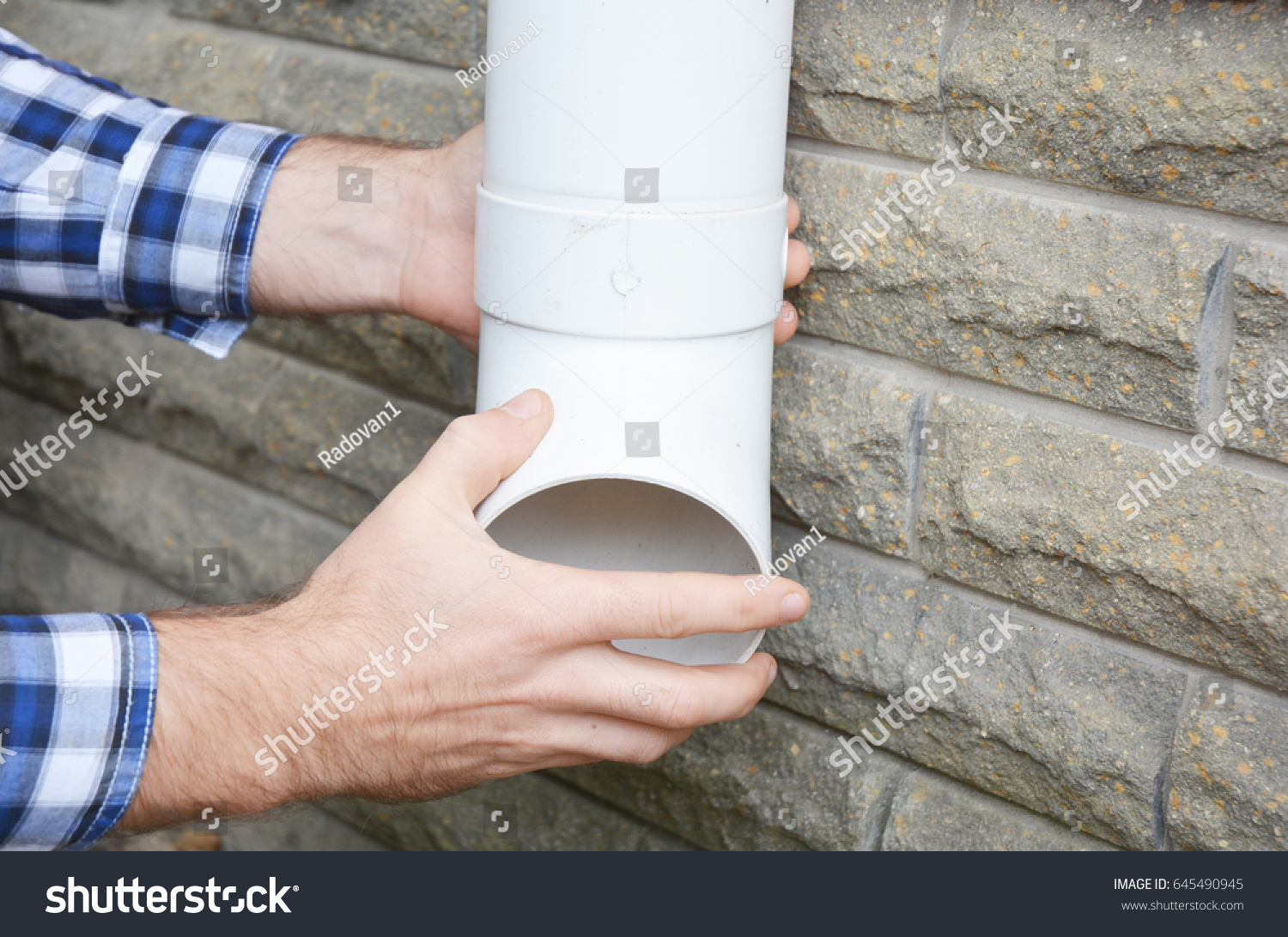 Worker Installing Rain Gutter Downspout Pipe Stock Photo 645490945 ...