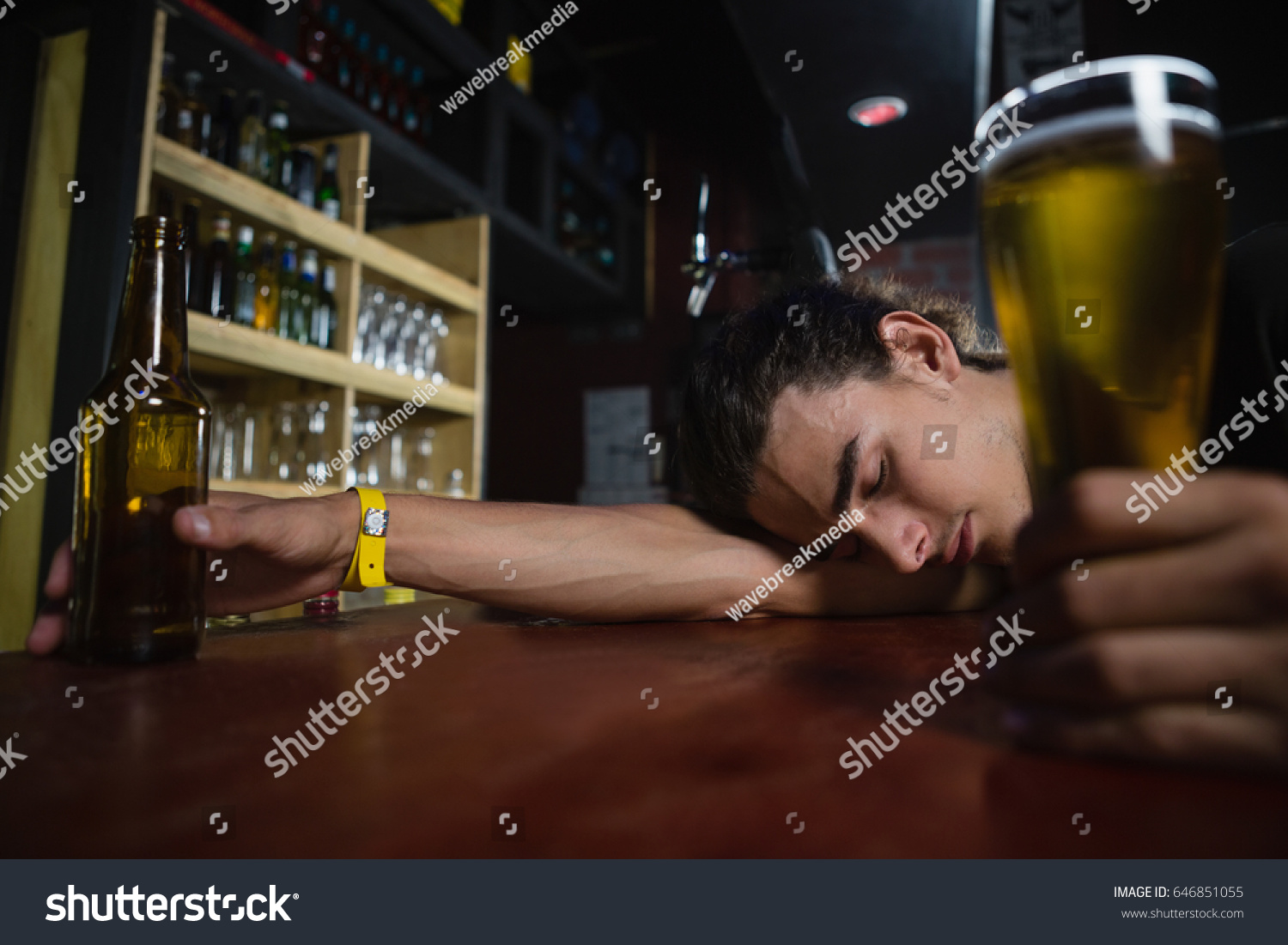 Drunk Man Sleeping On Bar Counter Stock Photo 646851055 | Shutterstock