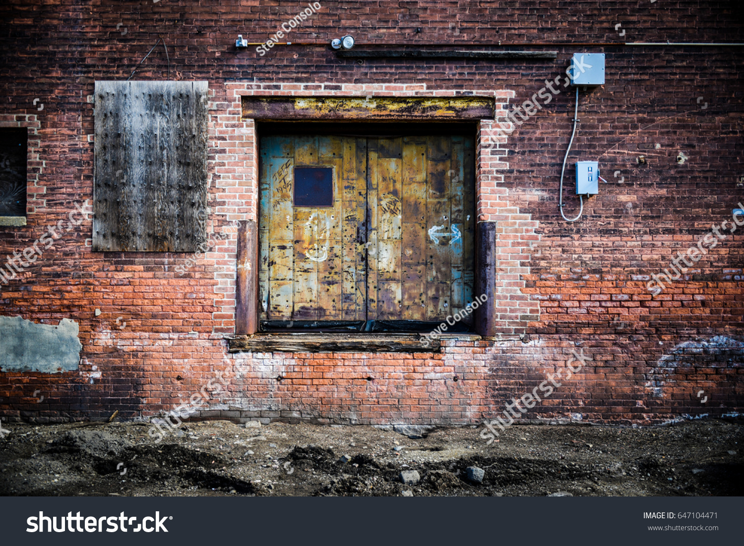 Elevator Doors Stock Photo 647104471 | Shutterstock