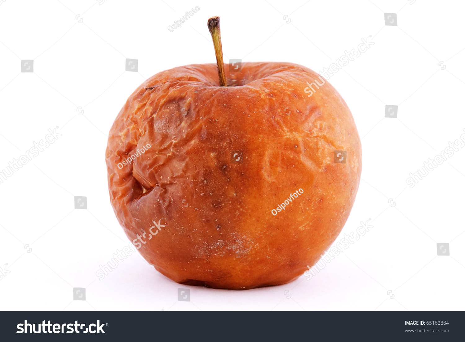 Гнилое яблоко на прозрачном фоне