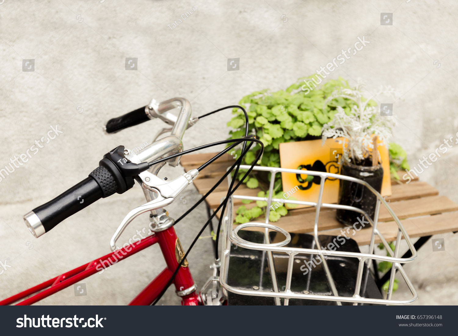 bike with basket and cup holder