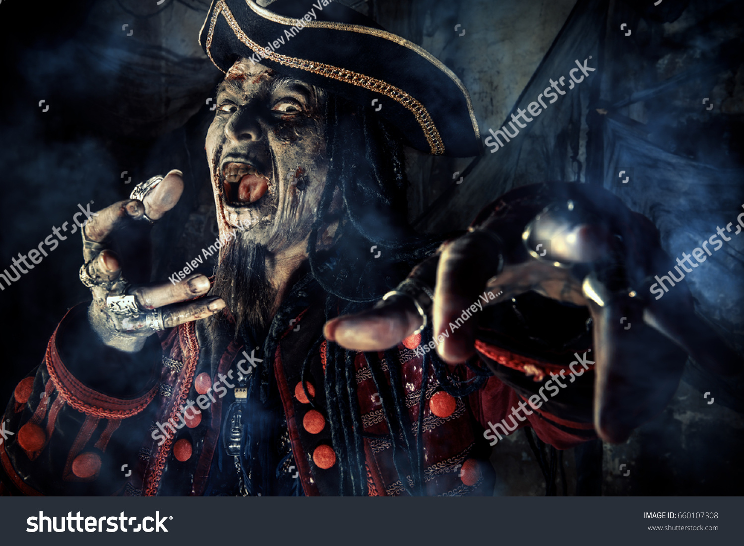 Horror Novel Character Aggressive Angry Pirate, arkistovalokuva 660107308 S...