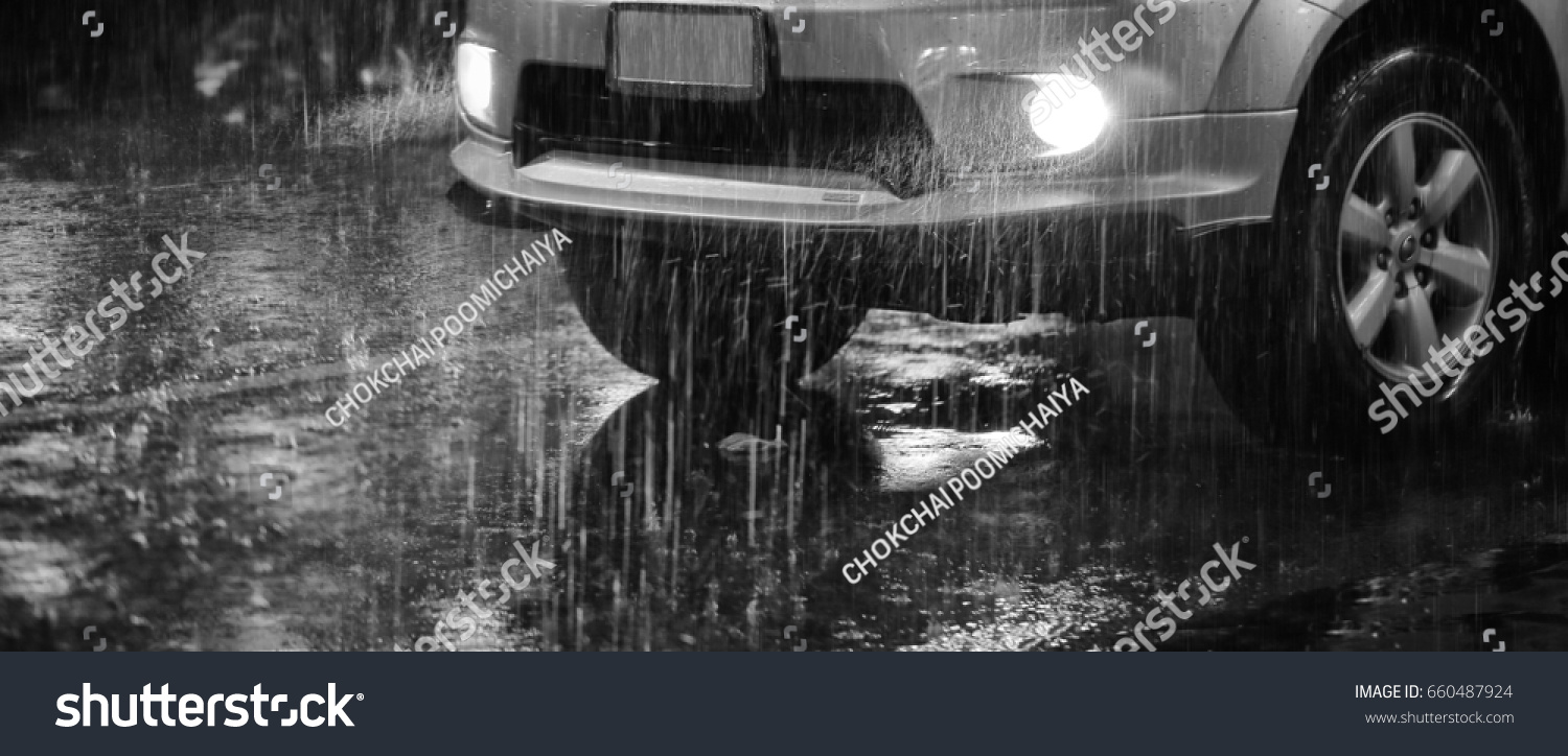 Car Headlights Night During Hard Rain Stock Photo 660487924 | Shutterstock