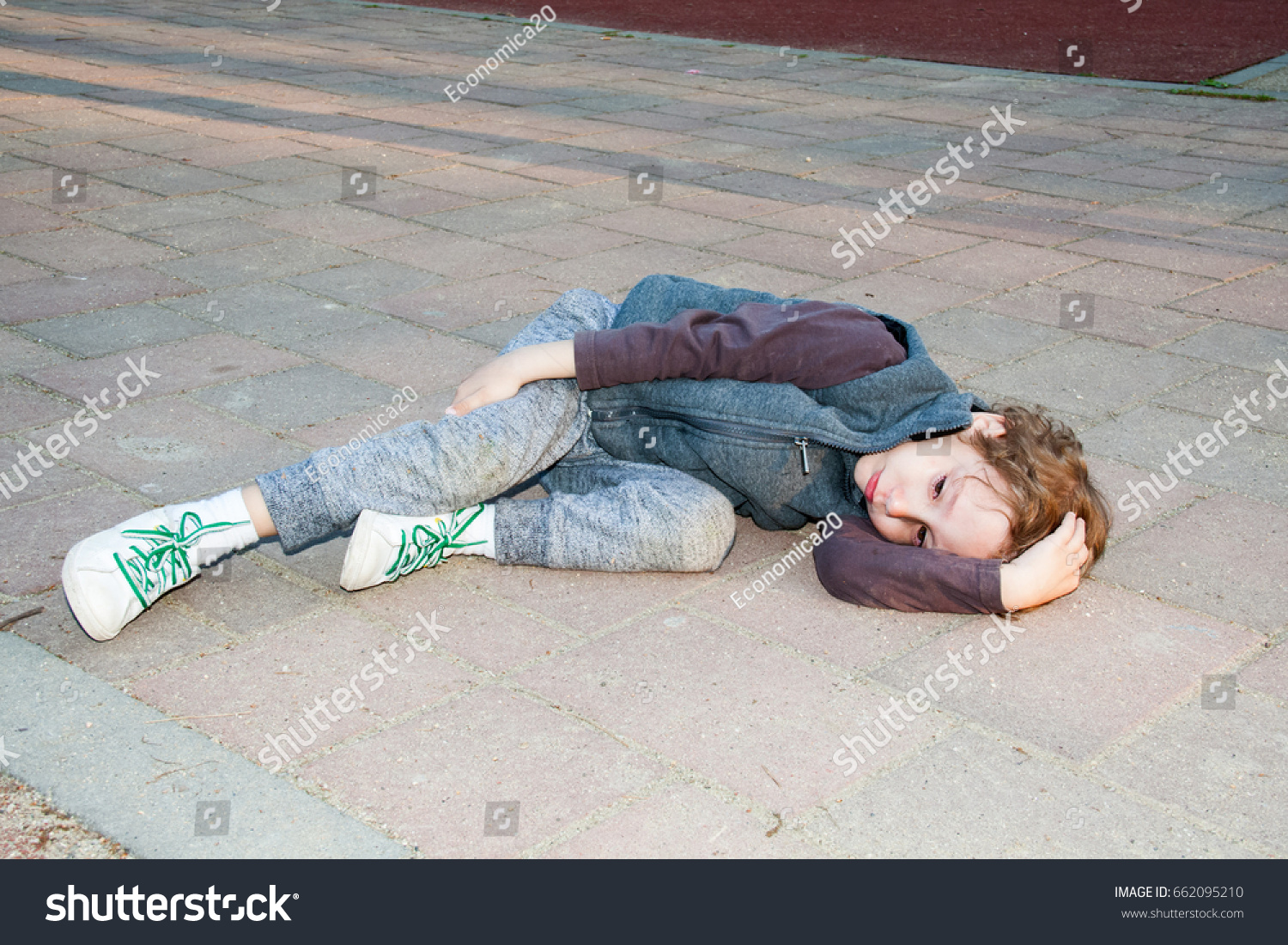 Sad Boy Broken Leg After Running Stock Photo 662095210 | Shutterstock