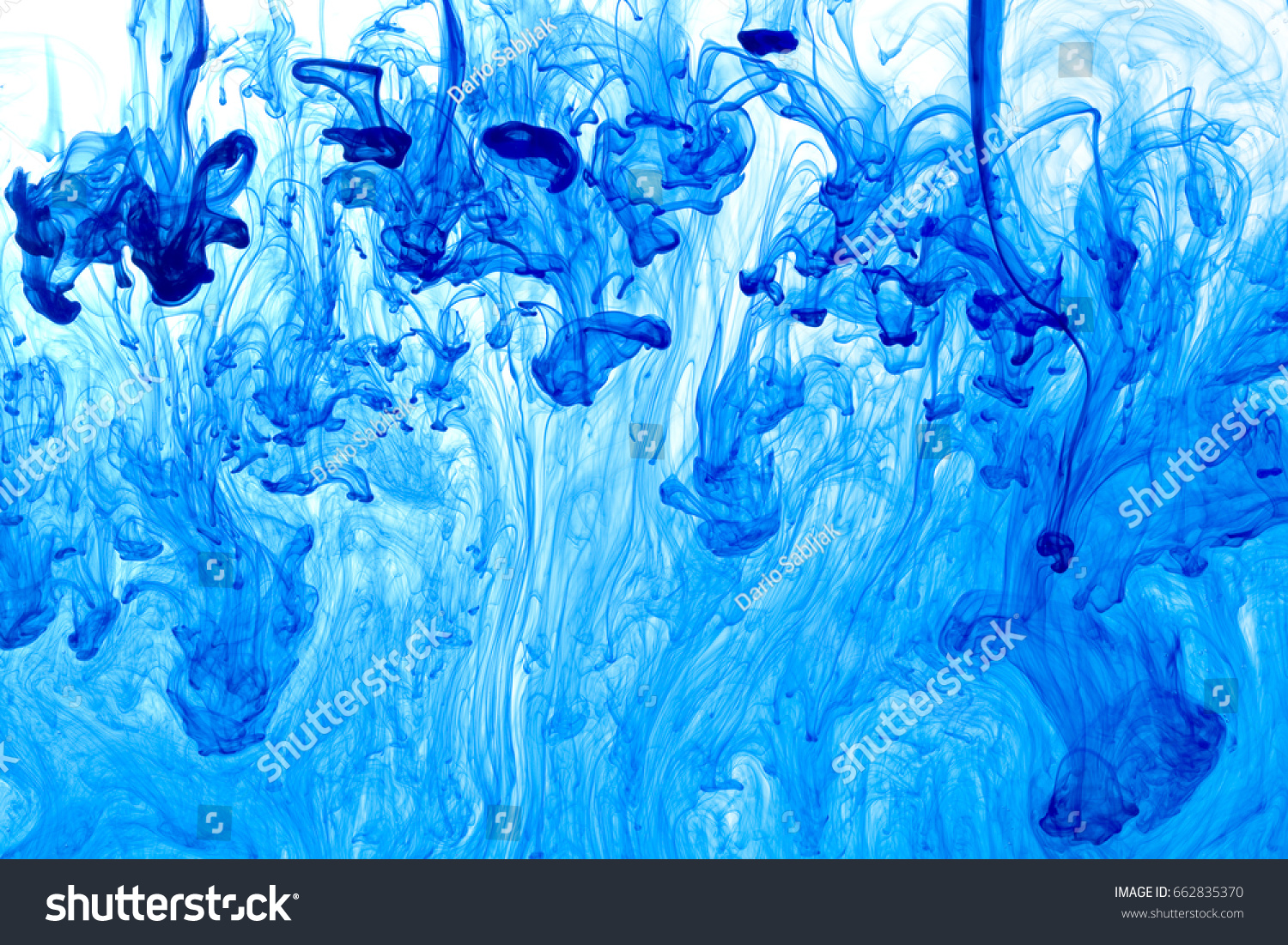 Abstract Blue Tint Swirl Blob Background Stock Photo 662835370 ...