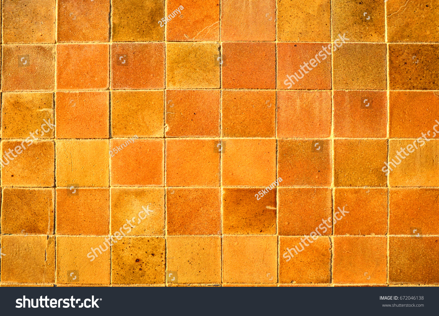 Gold Tile Background Stock Photo 672046138 | Shutterstock